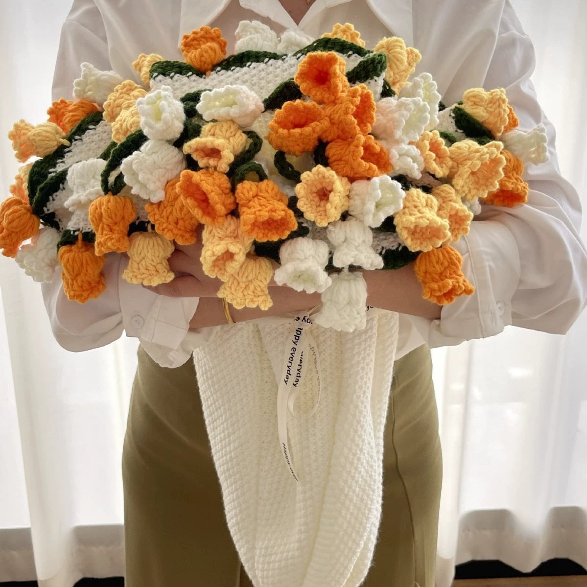 Roselynn™ Handmade Rose Bouquet Blanket