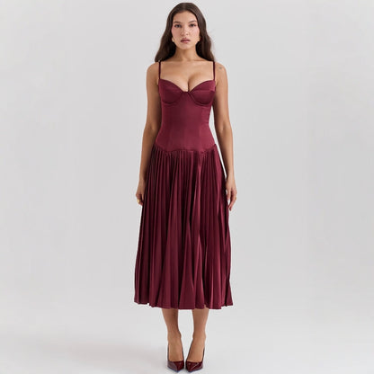 Robe élégante en satin plissé Crimson Muse™