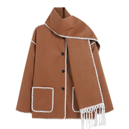 Manteau-écharpe en laine CozyCharm™