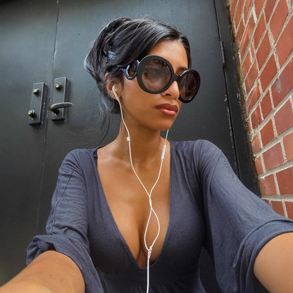 Haut AfterHours Deep-V Flow